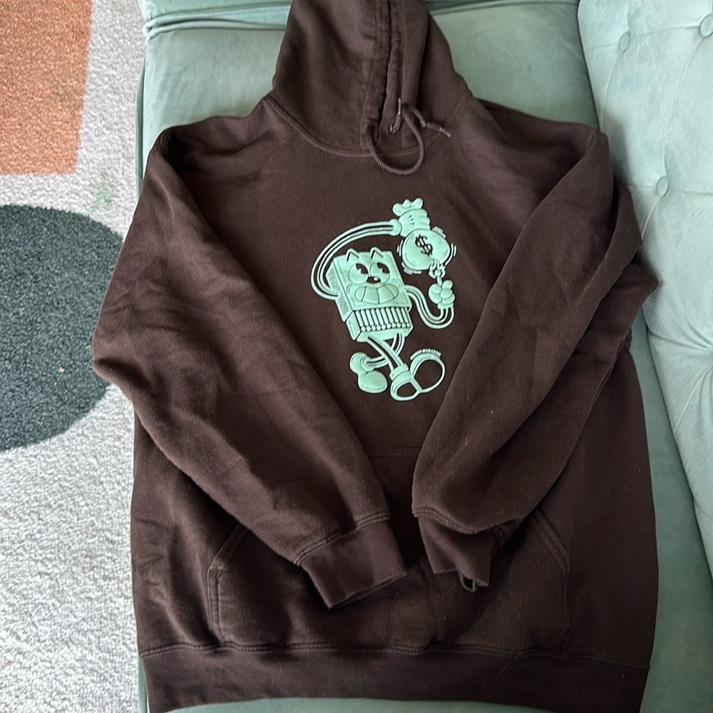 Gildan rowdy magazine sweater size large
